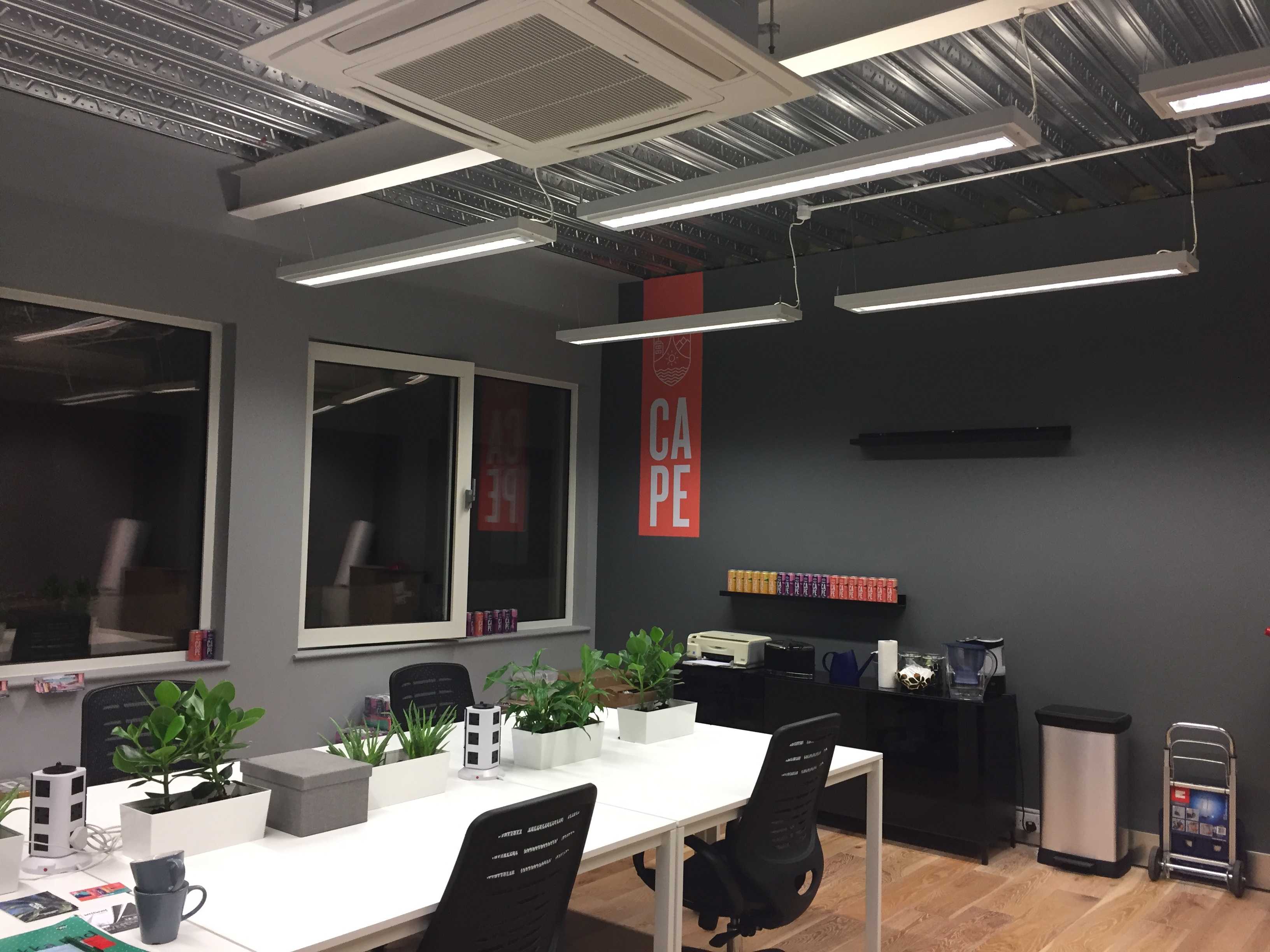 Fixed Desks