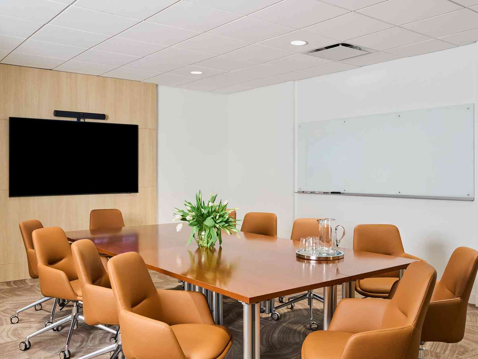 12 person meeting room