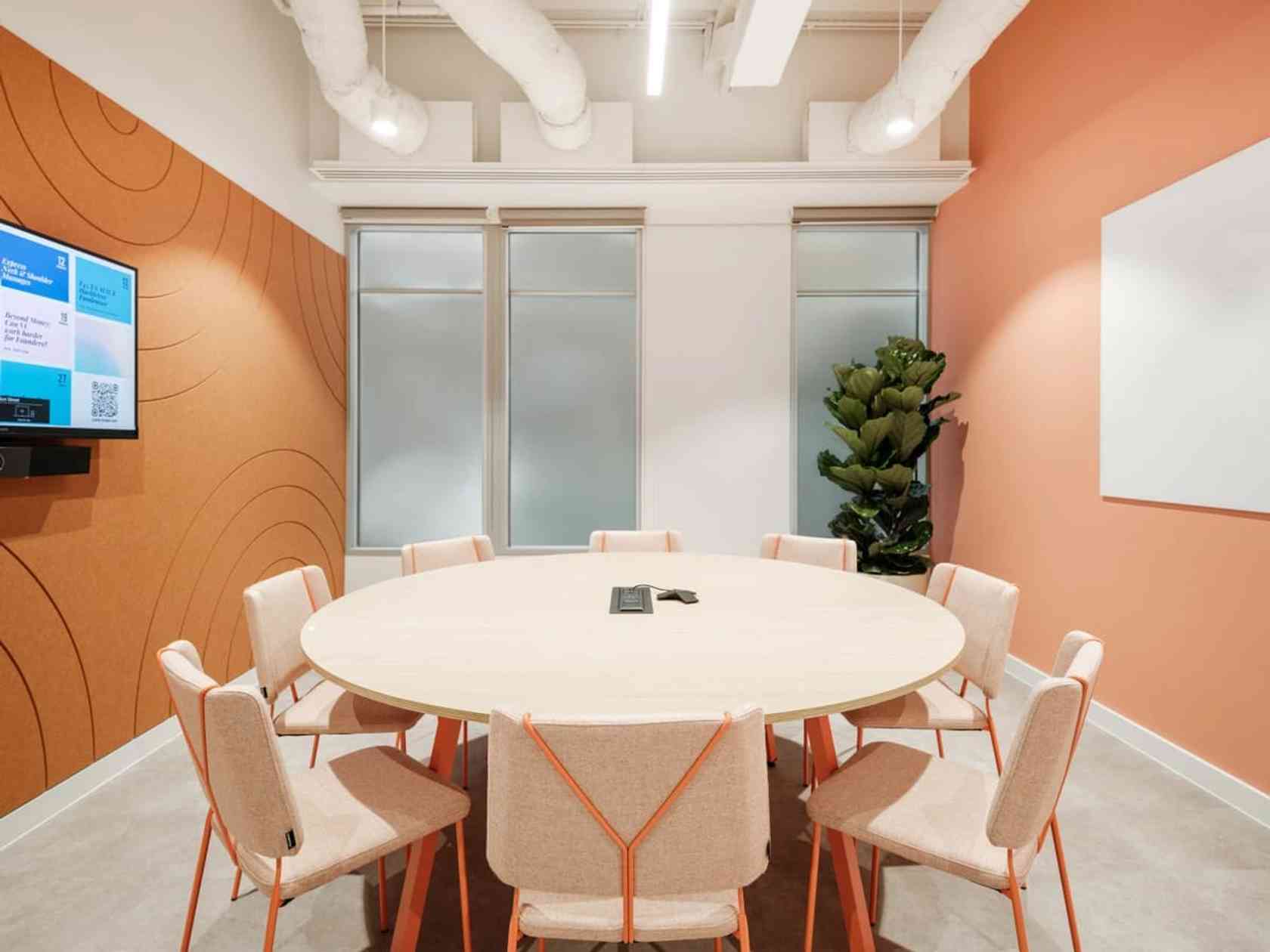 8 person meeting room