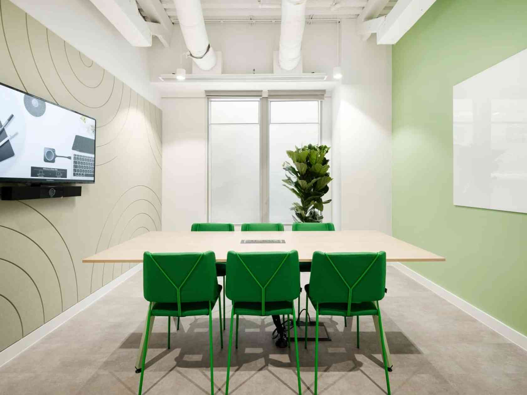 6 person meeting room