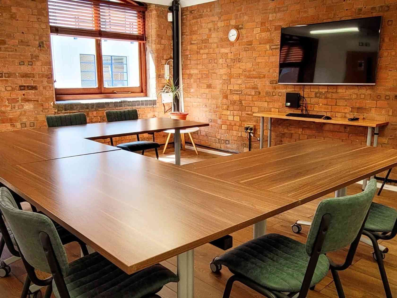 12 person meeting room