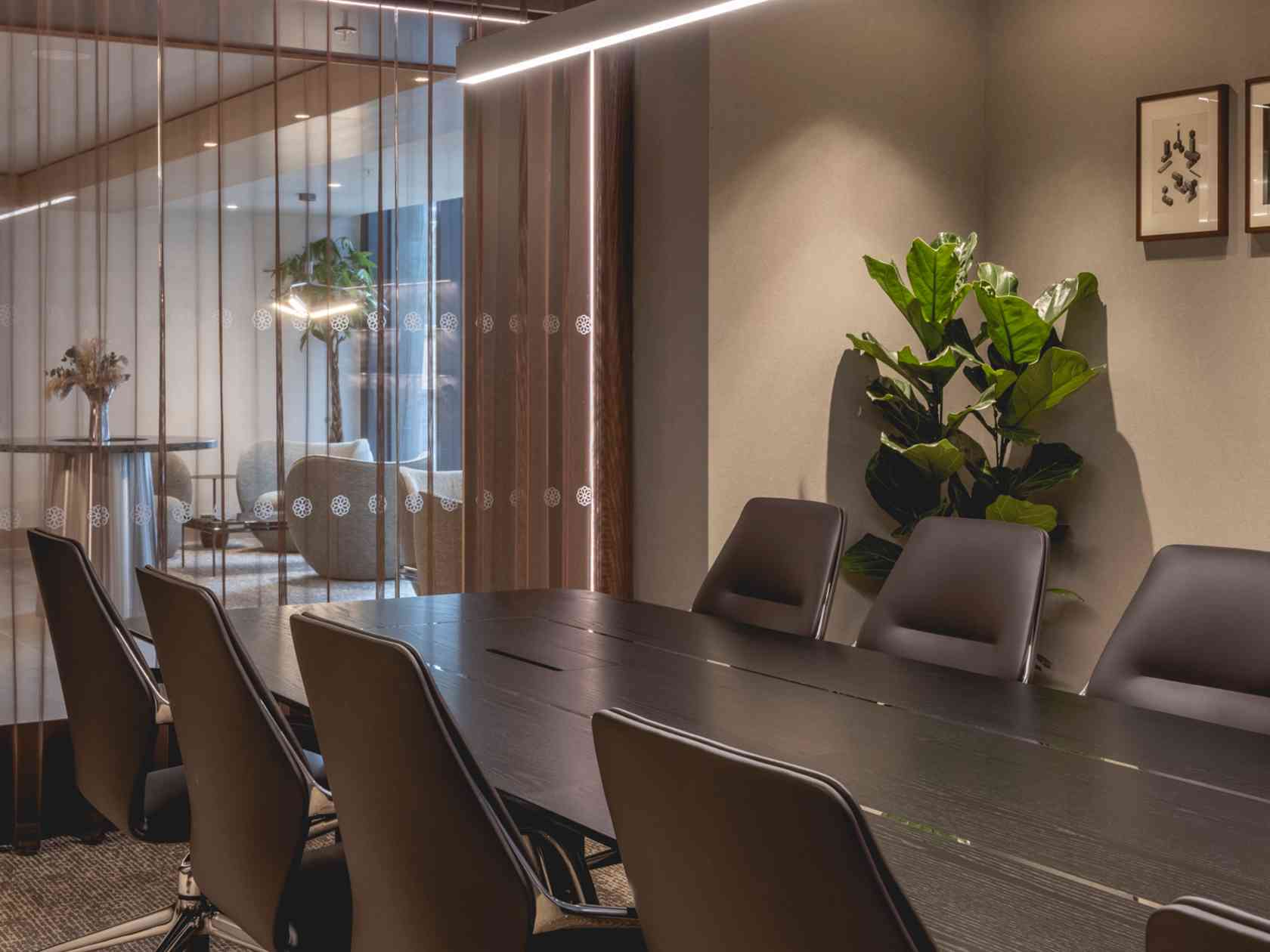 10 person meeting room