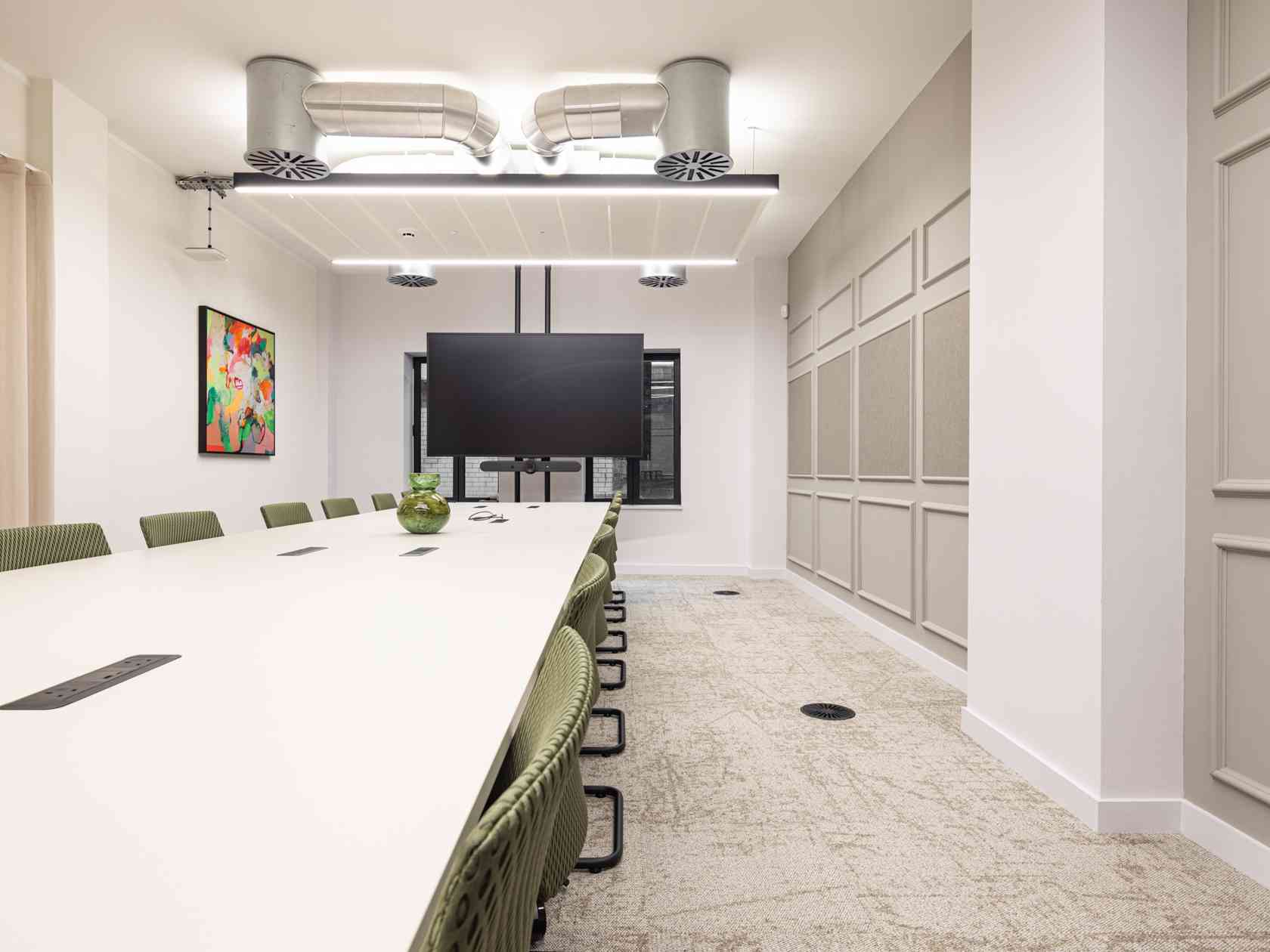 16 person meeting room