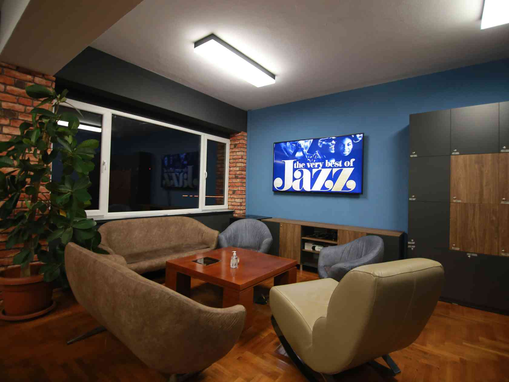 Breakout area