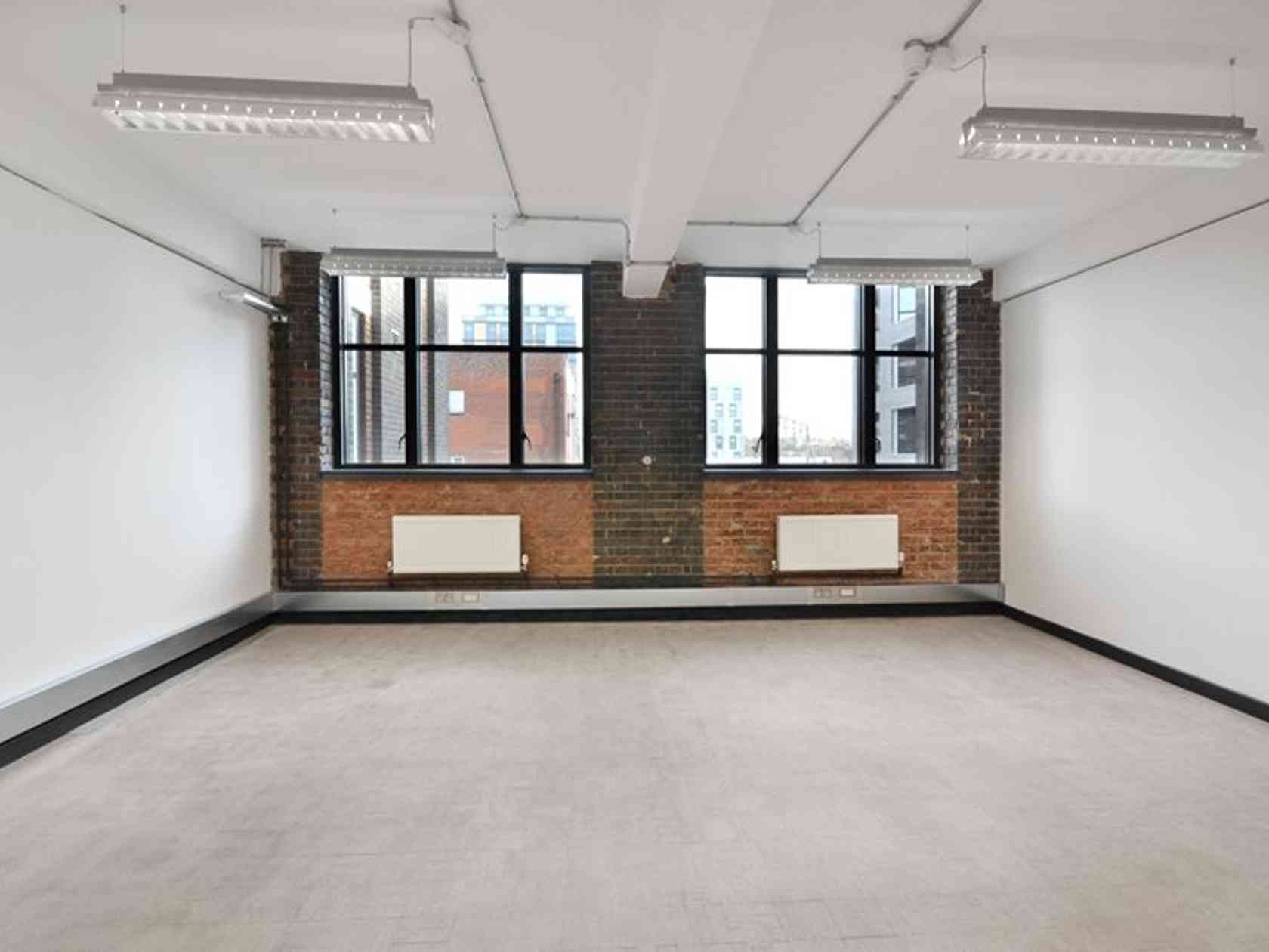 Studio PB.203