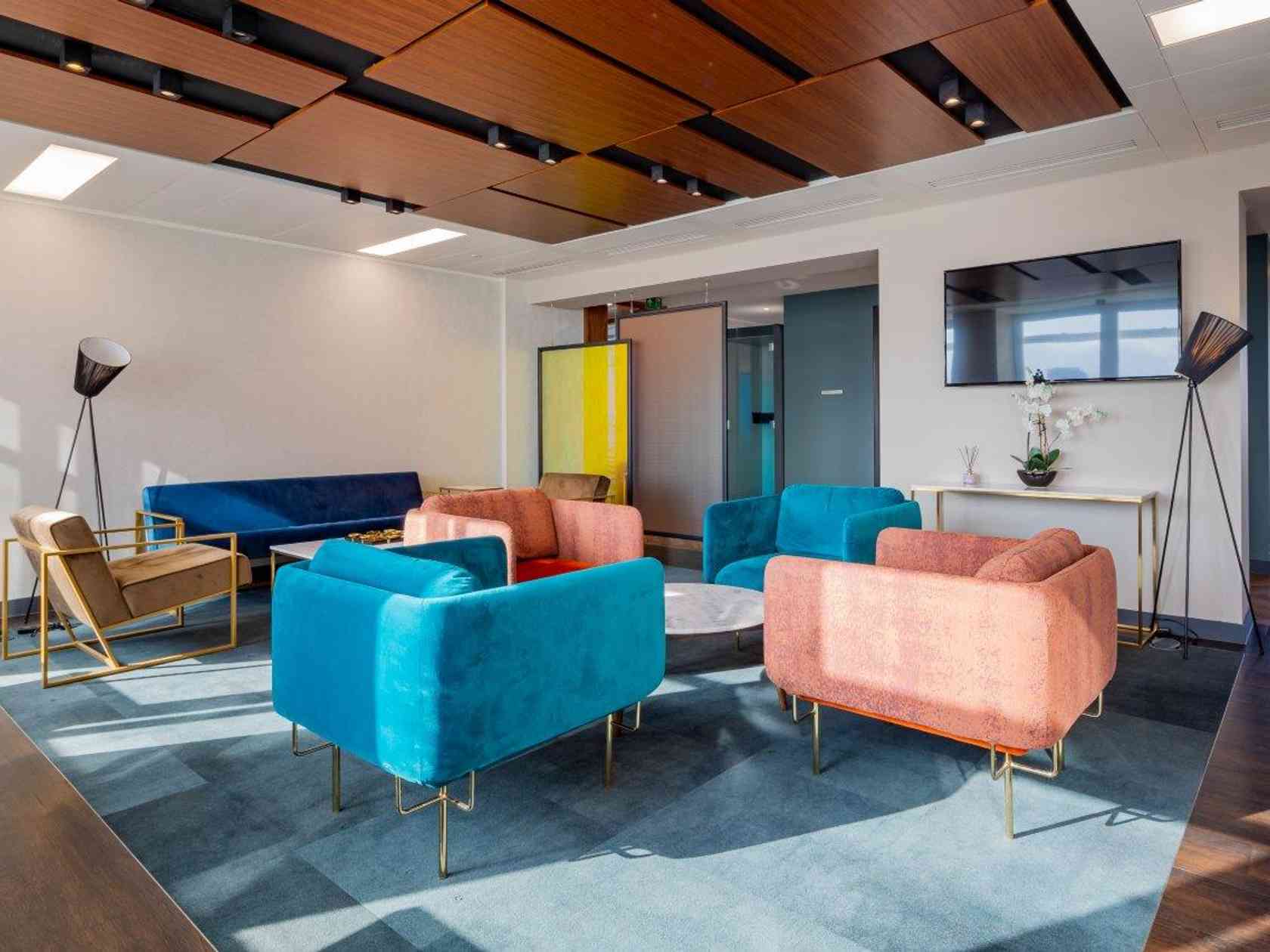 Breakout space