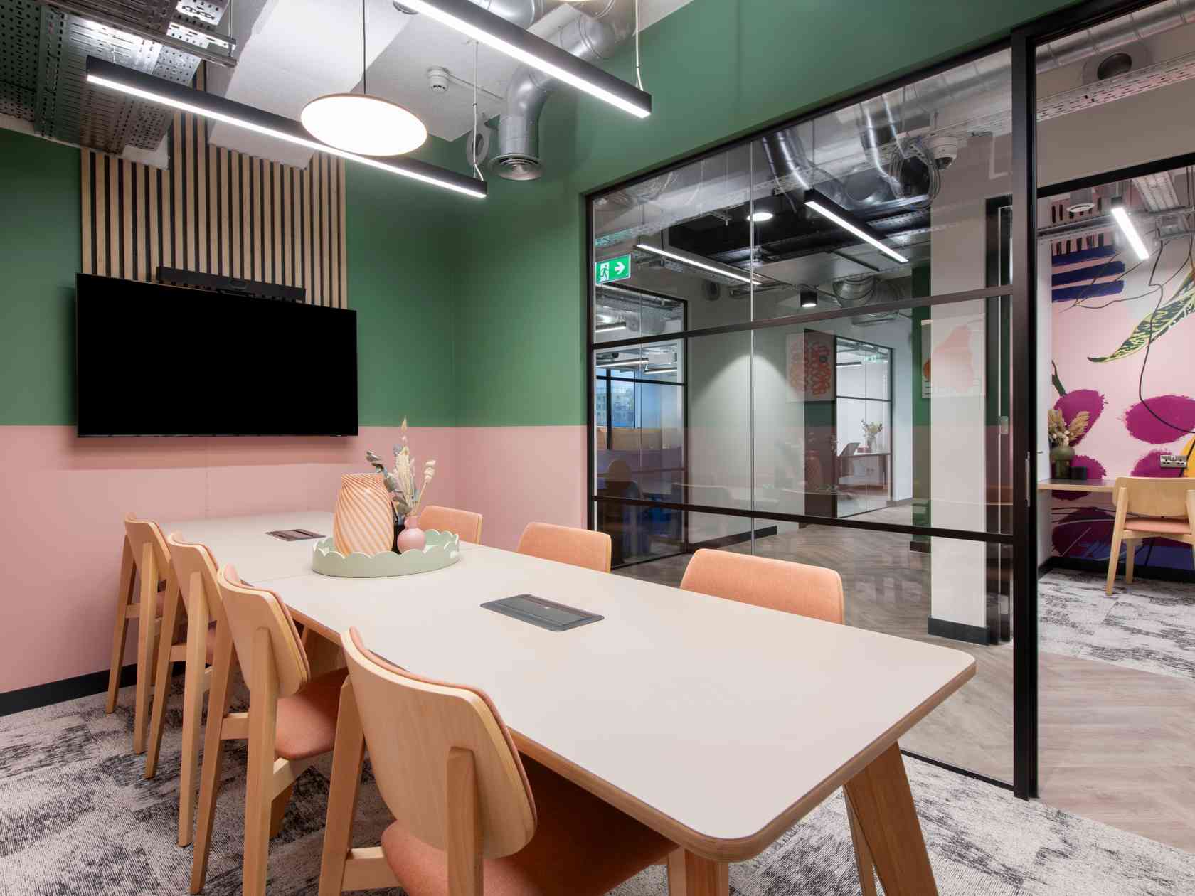8 person meeting room