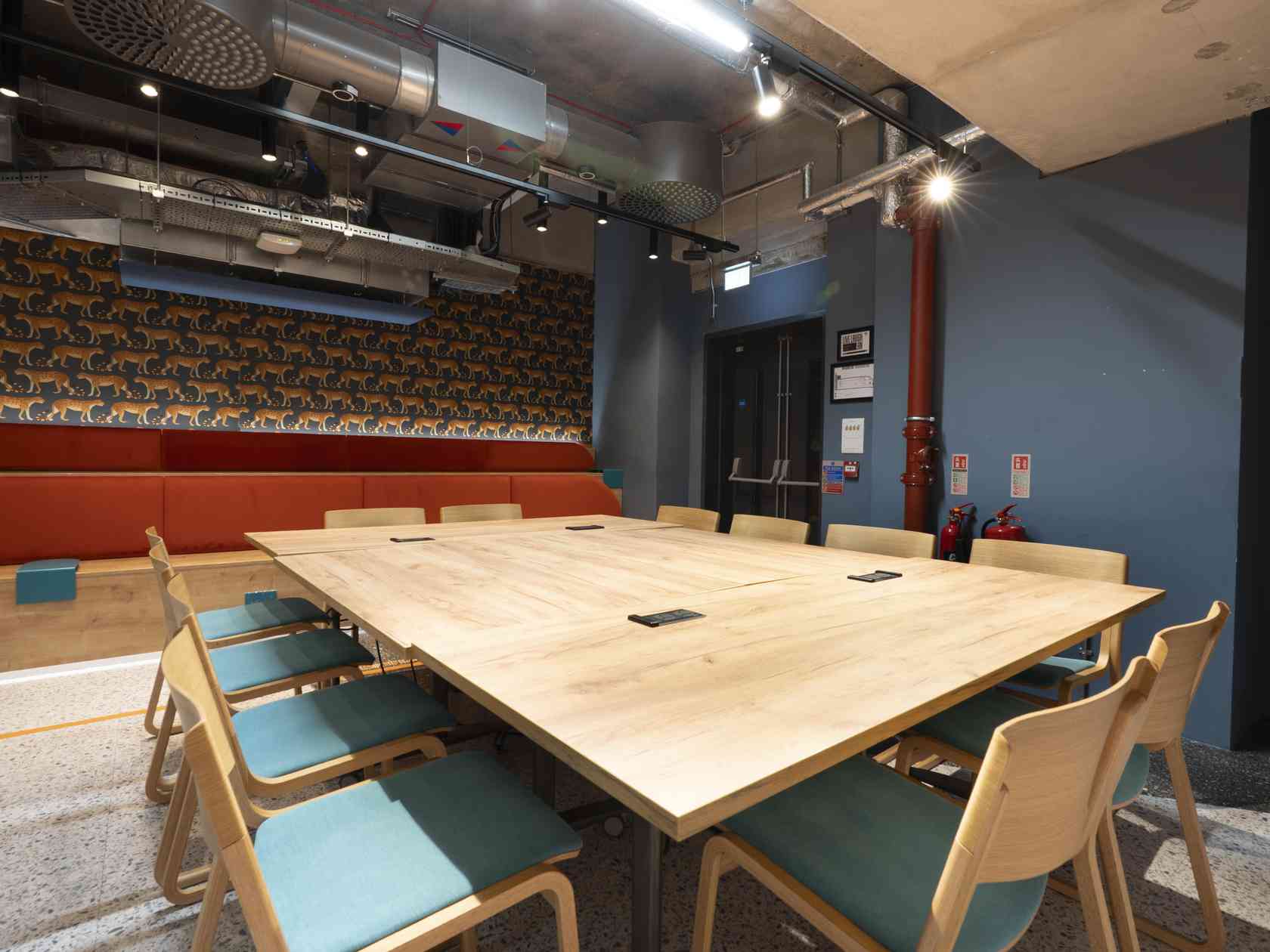 12 person meeting room