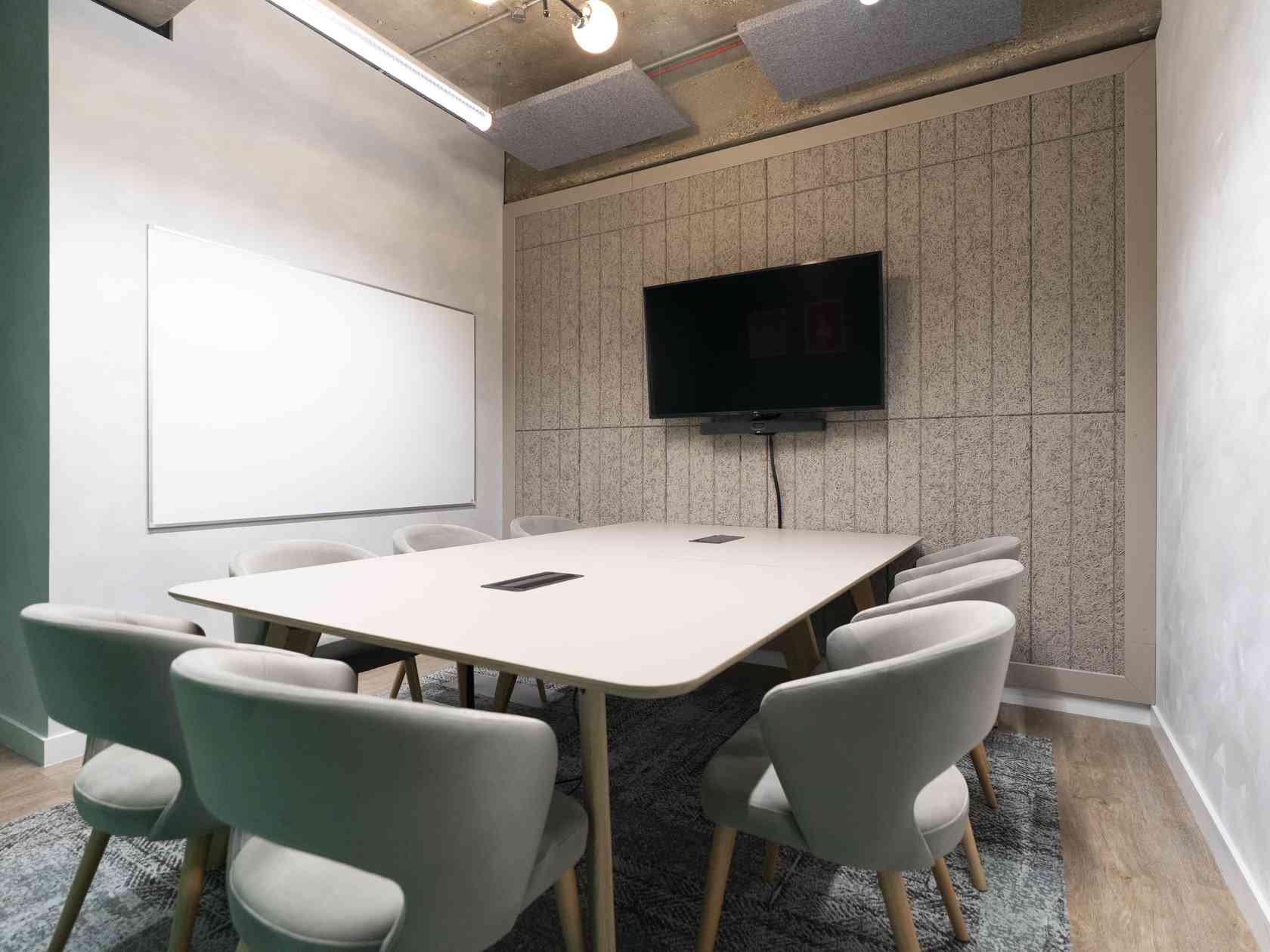 8 person meeting room