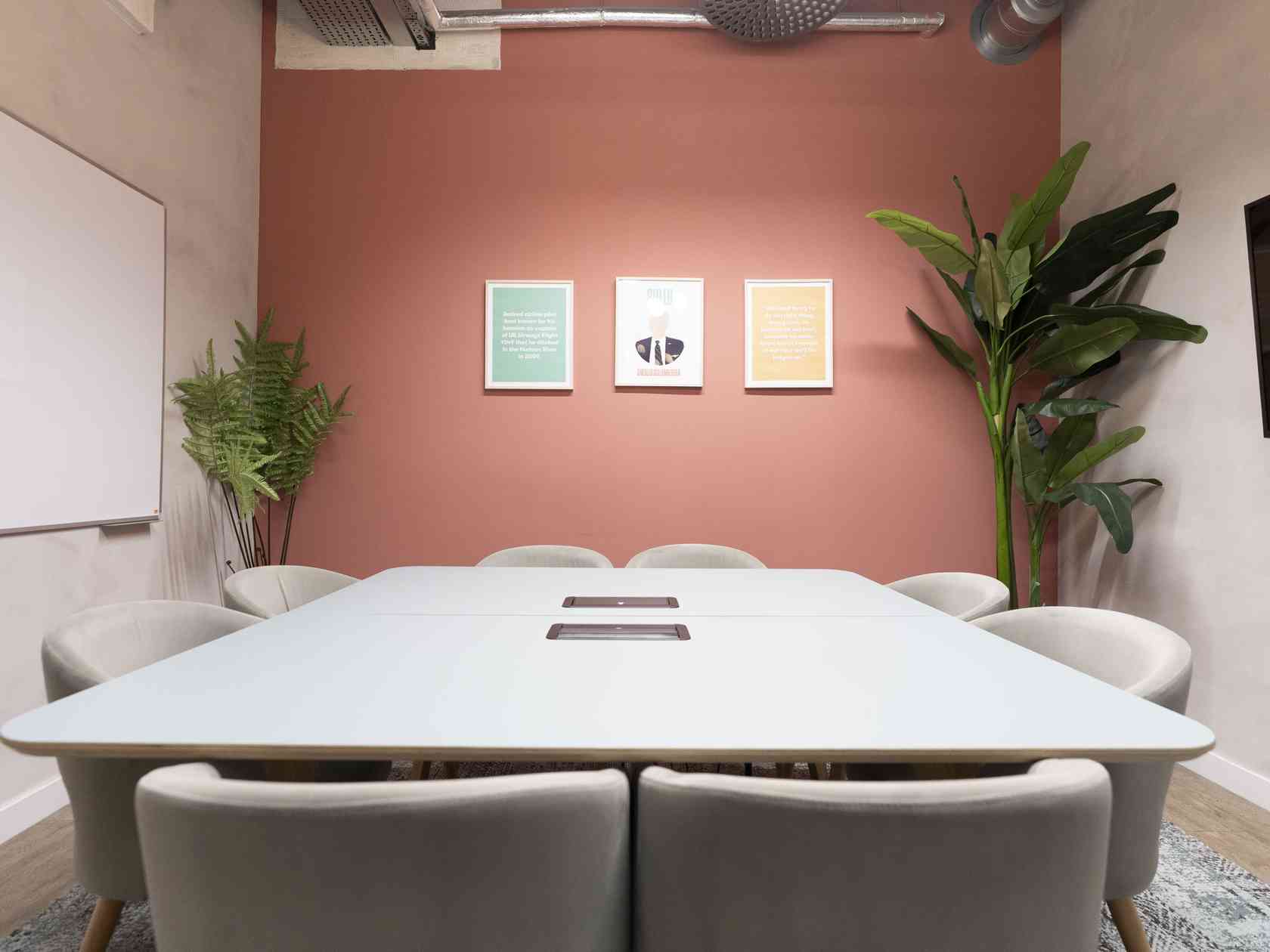 8 person meeting room