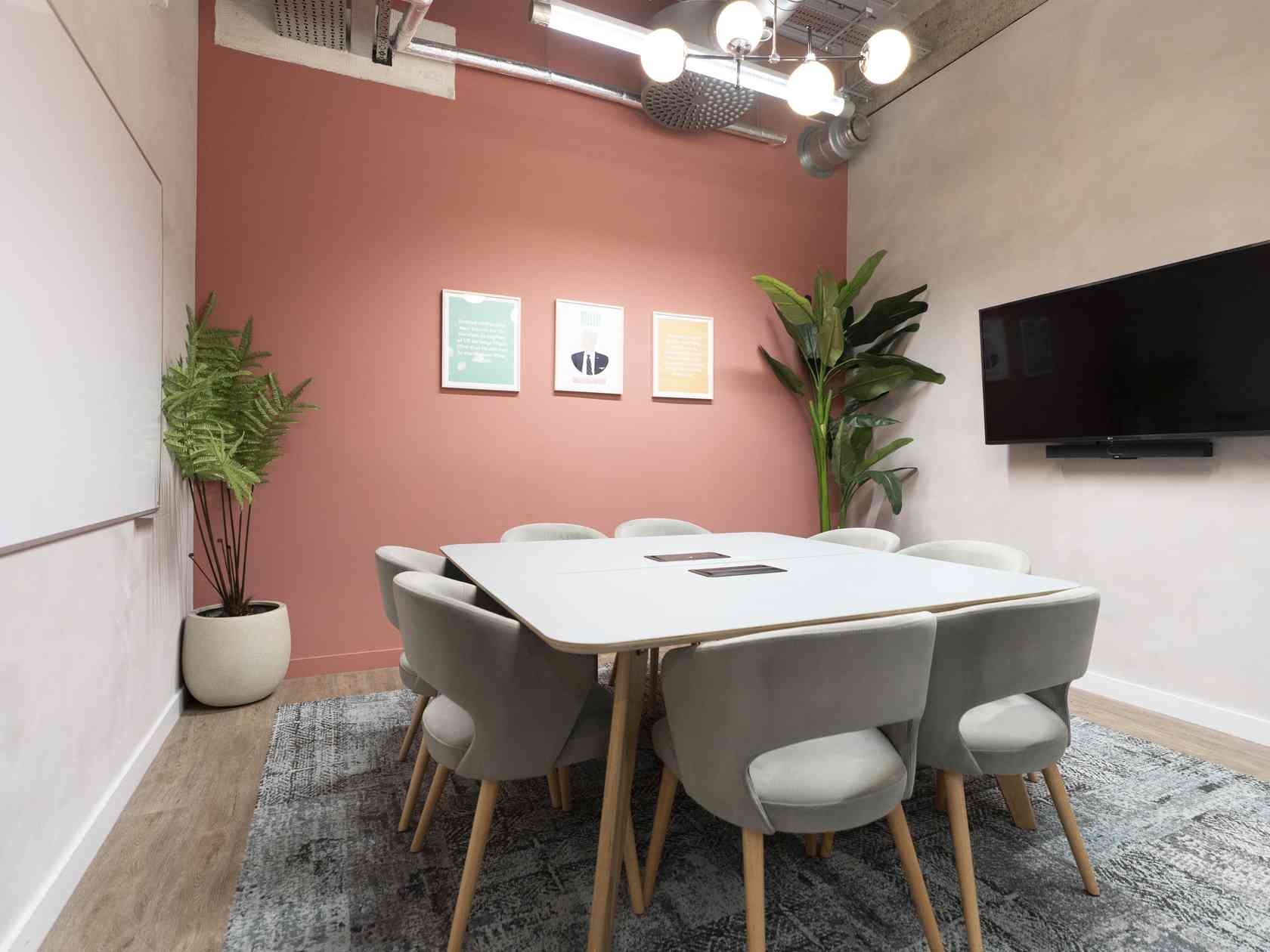 8 person meeting room