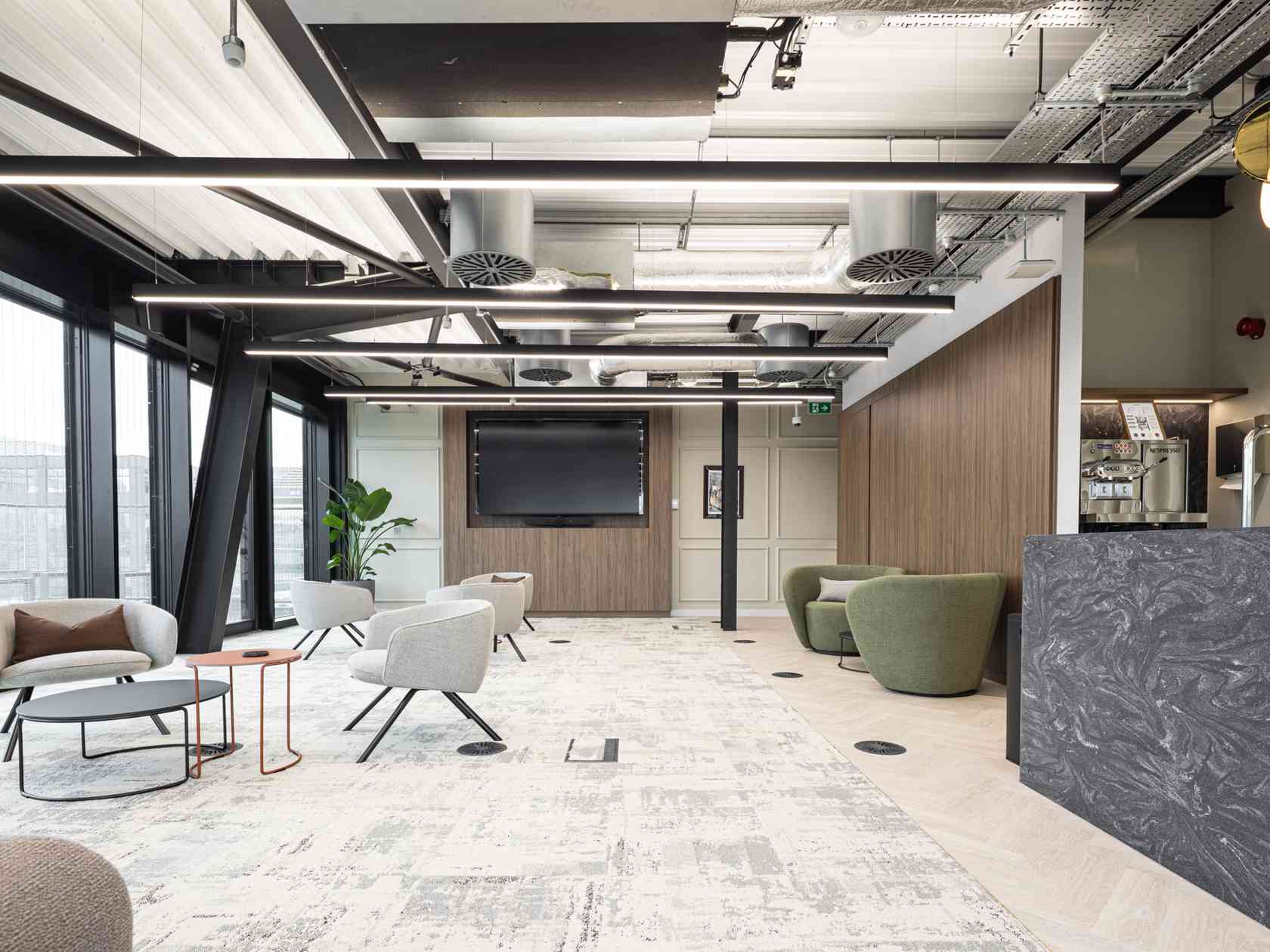 25 person meeting room
