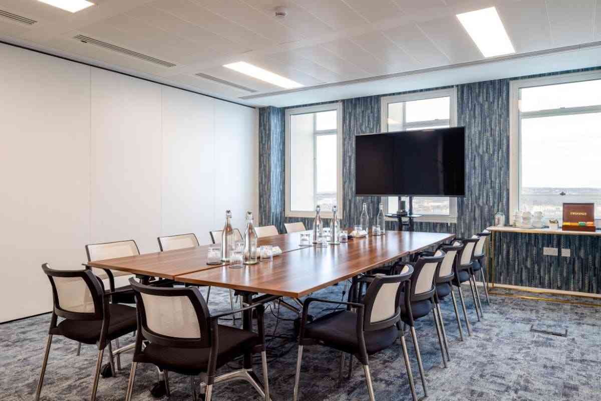 12 person meeting room