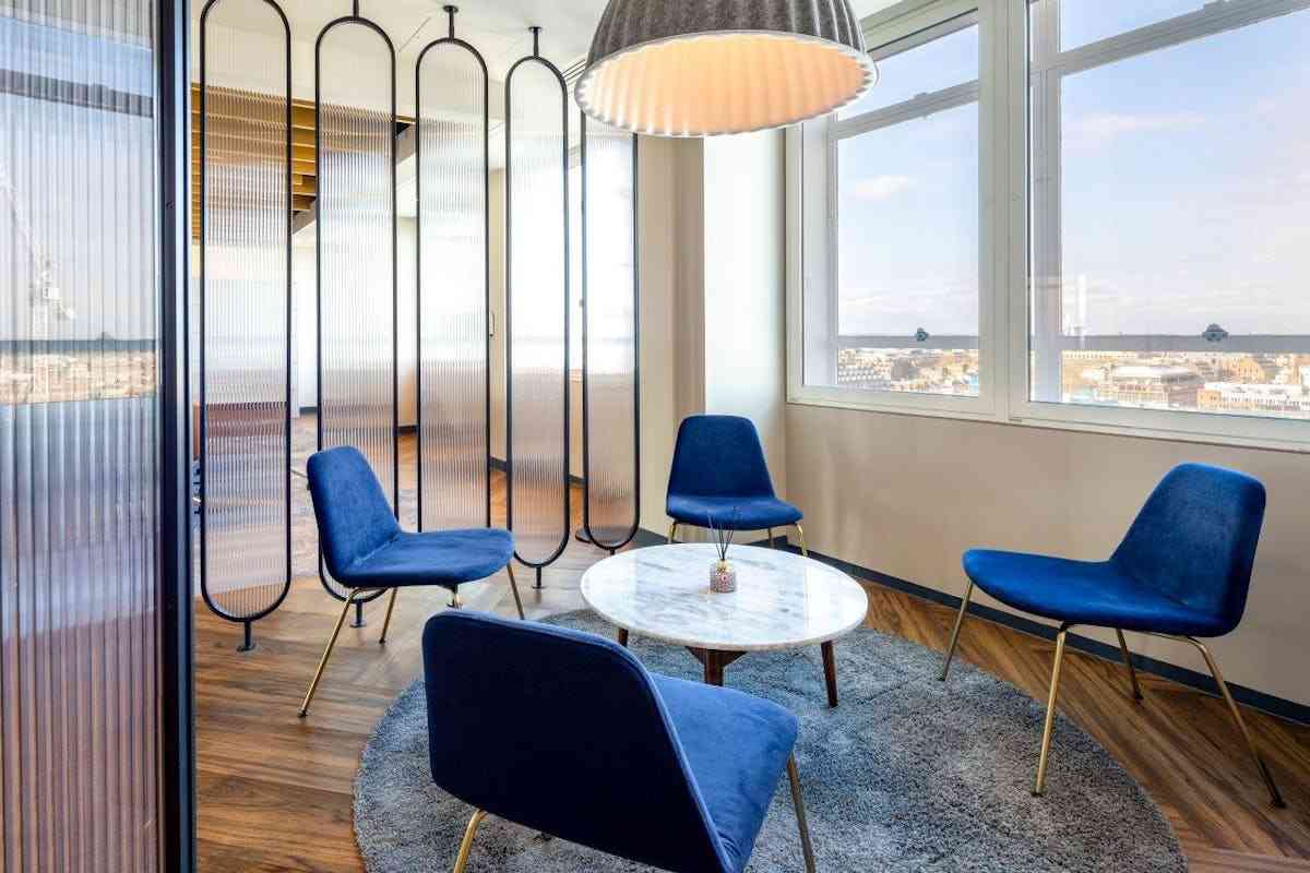 Breakout space