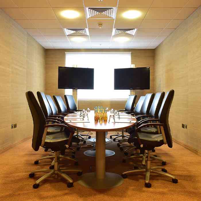 12 person meeting room