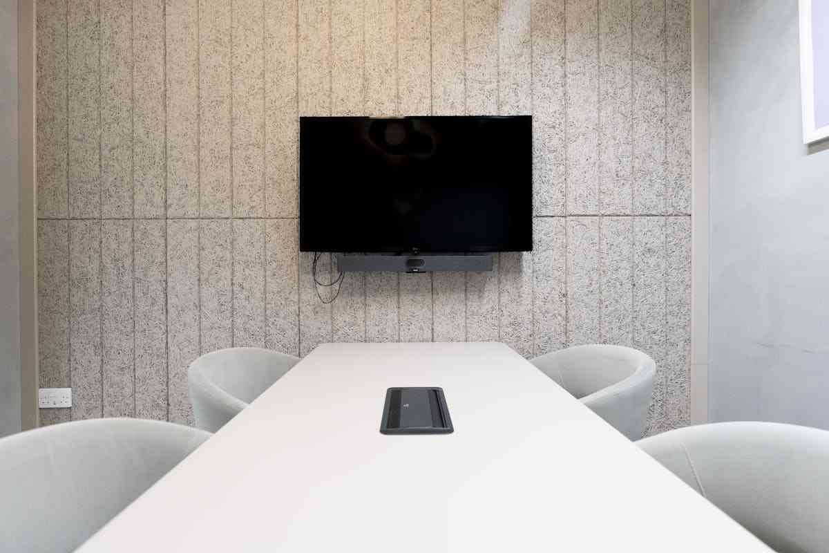 img25